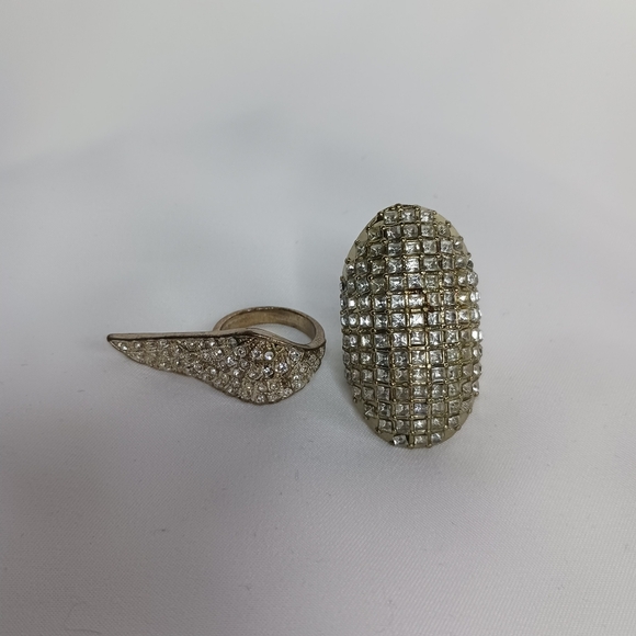 Gold Rhinestone Ring Set. - Picture 3 of 6